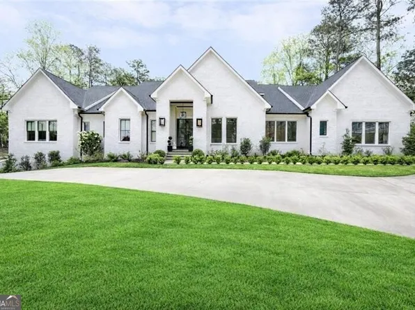 6055 Riverside Dr, Atlanta, GA 30328