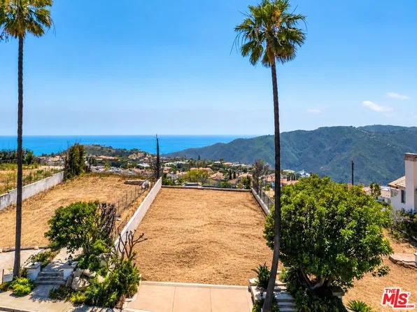 1626 Chastain Pkwy E, Pacific Palisades, CA 90272