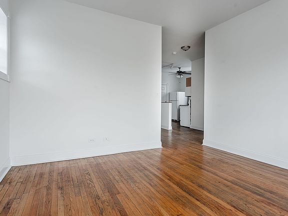 5th image of 4751-4761 N Clark St #1473-2