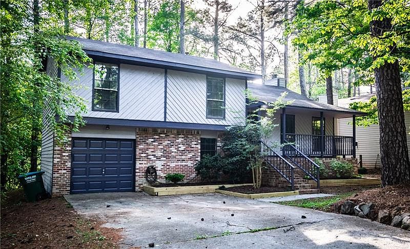 1st image of 752 Pebble Creek Dr