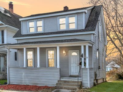 35 Wade Ter, Bridgeport, CT, 06604