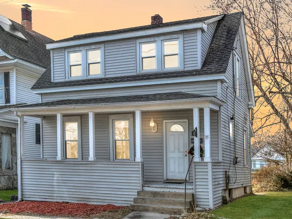 35 Wade Terrace, Bridgeport, CT 06604
