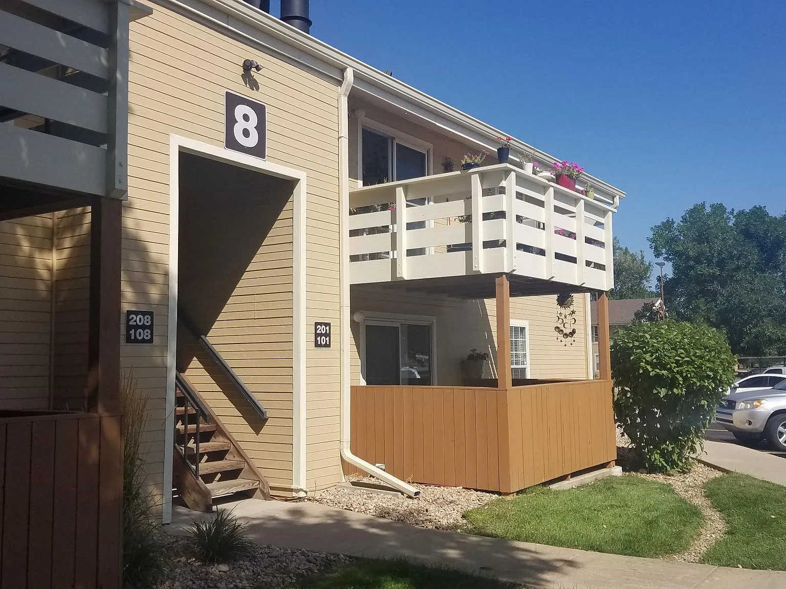 2 bed, 954 sqft, $1,950 — Photo 2