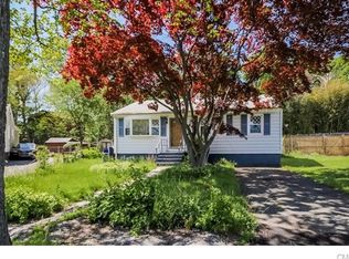 37 Ivy Pl, Norwalk, CT 06854