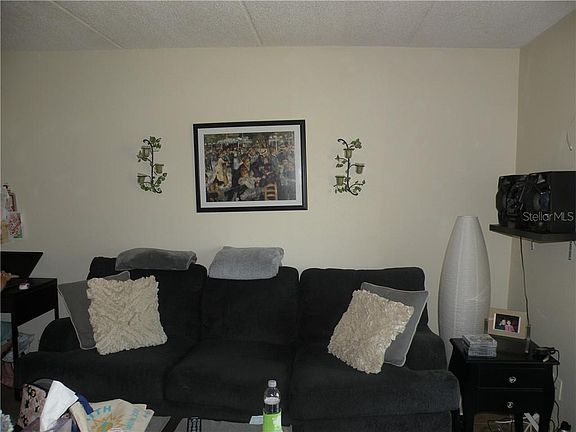 3rd image of 2814 Somerset Park Dr APT 201