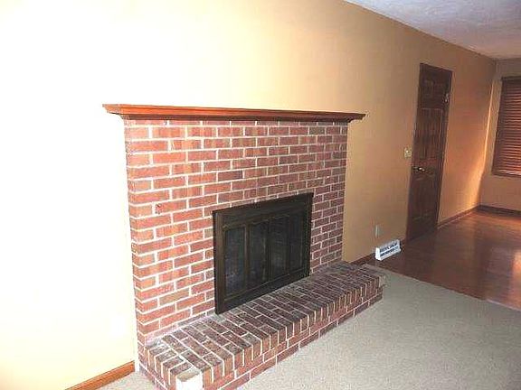 3rd image of 1809 E Forestview Dr