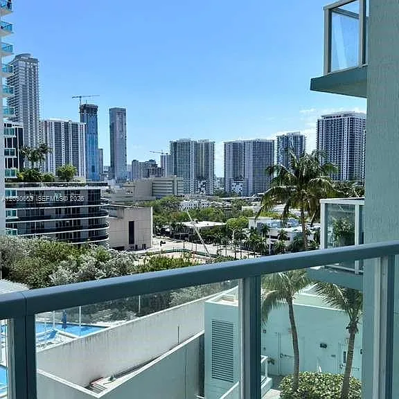 1900 N Bayshore Dr #1407 — Photo 7