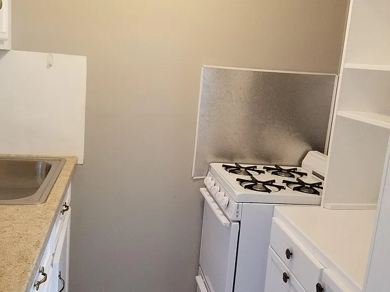 341 Park Ave #1 — Photo 7