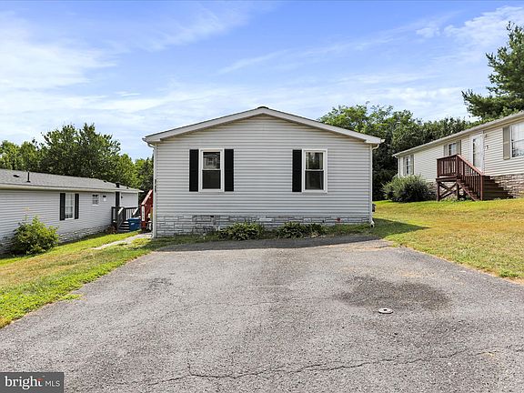 4th image of 11925 Heather Dr