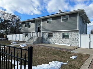 107 Sammis Avenue, Deer Park, NY 11729