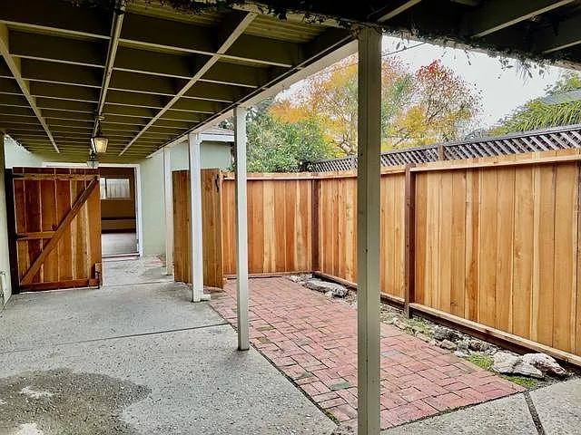 Side patio