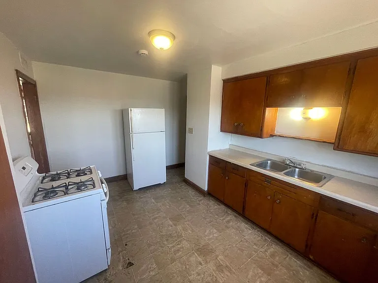 1414 S 55th St. (4 Unit) — Photo 9