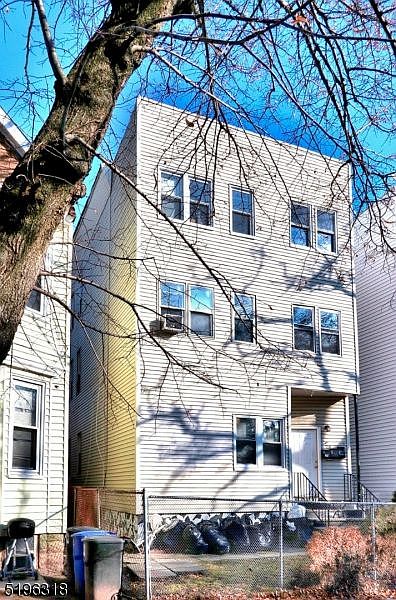 1st image of 28 Linden Ave