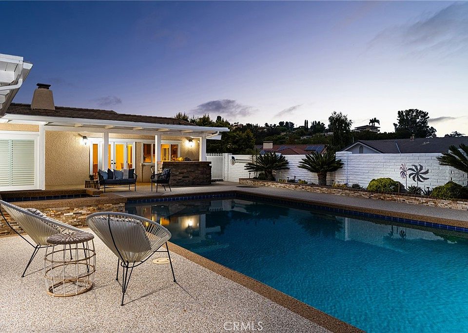 1st image of 10672 Equestrian Dr