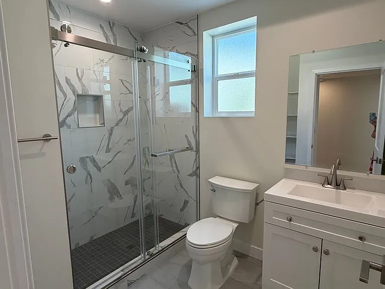 1045 Sonora Ave — Photo 17