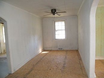 4th image of 311 Greyson St