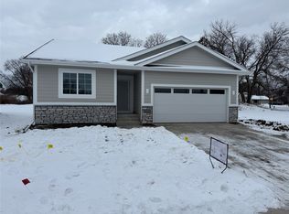 4420 SW 23rd St, Des Moines, IA 50321