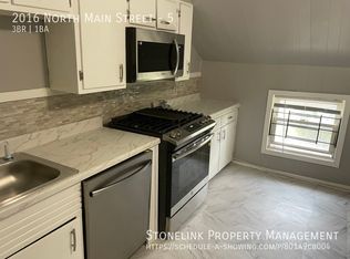 2016 N Main St #5, Fall River, MA 02720