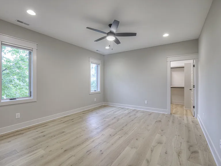 821 Acklen Ave — Photo 18