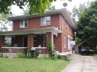 1014 Jackson Ave, Charleston, IL