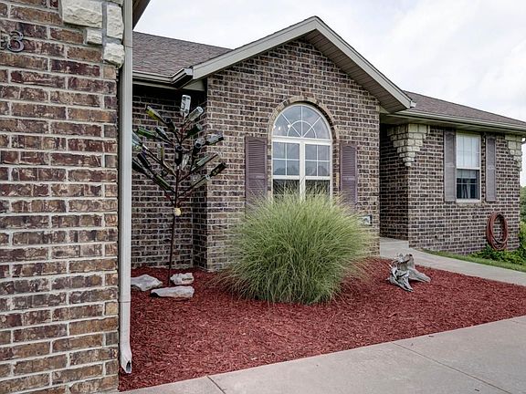 2nd image of 143 Bear Den Ct