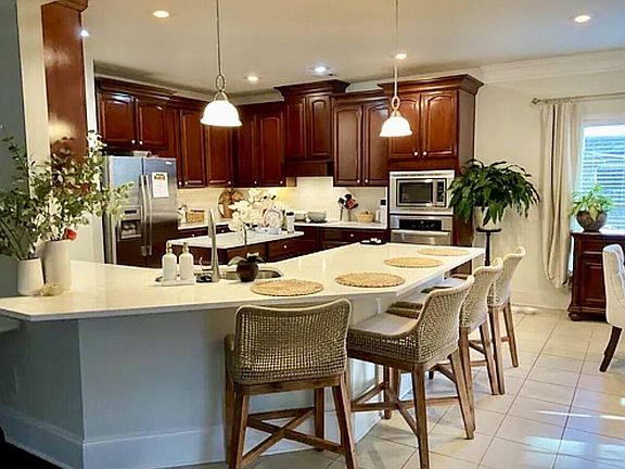 4th image of 9461 Forest Crown Dr