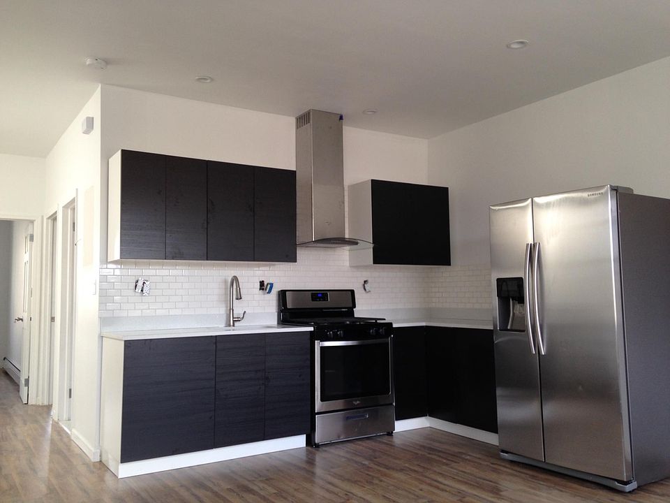 1st image of 31 W 27th St Fl 3