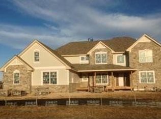 9691 Meadowdale Ln, Pleasant Prairie, WI 53158