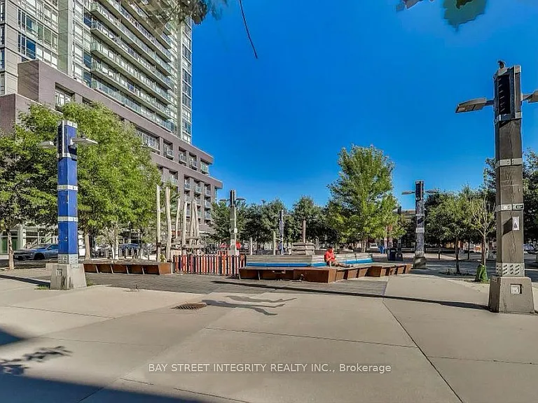 36 Lisgar St #602W — Photo 5
