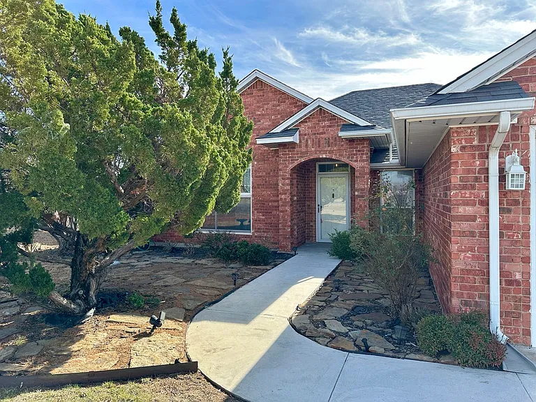 27 NW Havenshire Cir — Photo 3