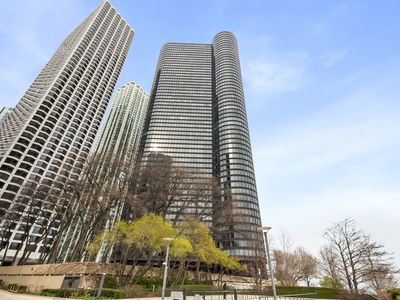 155 N Harbor Dr APT 2309, Chicago, IL, 60601