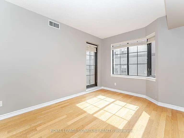 47 Caroline St N #307 — Photo 18