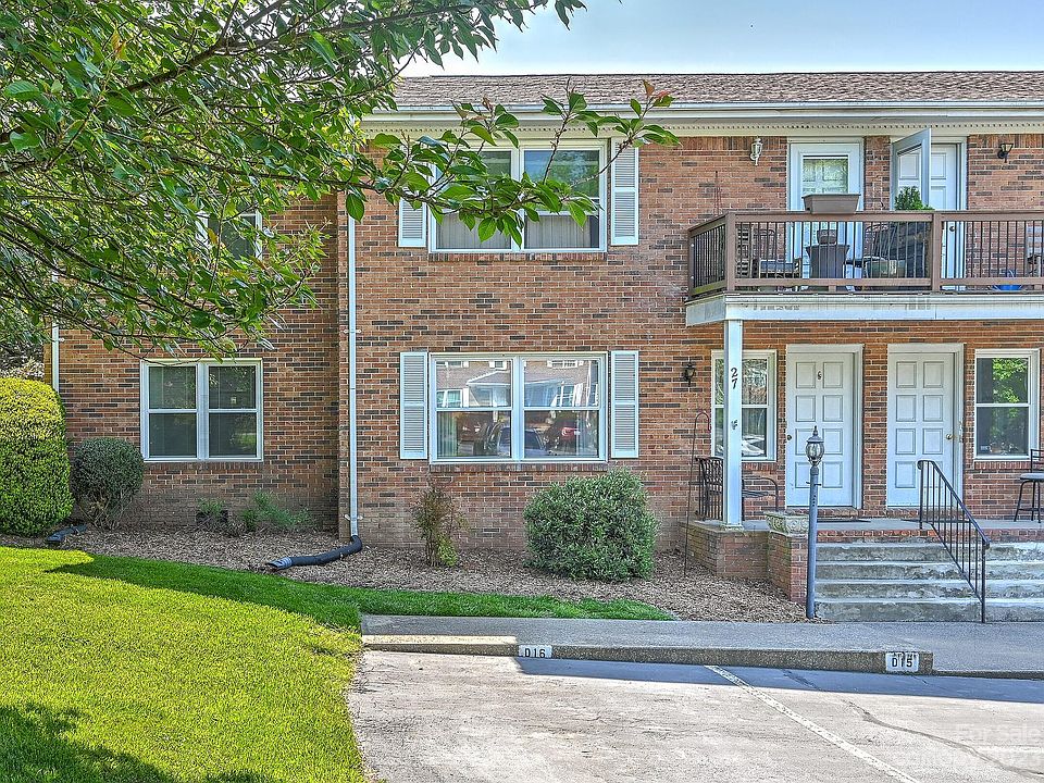 1st image of 27 Capri Ln