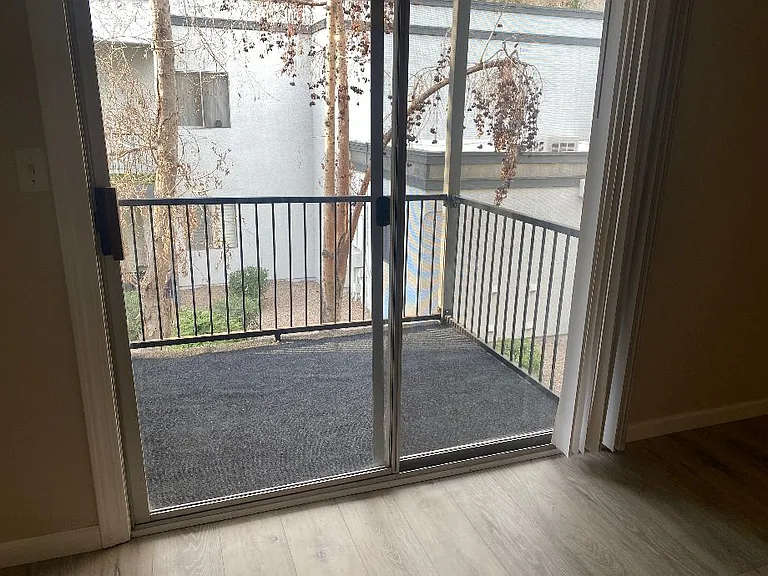 740 W Elm St #257 — Photo 17
