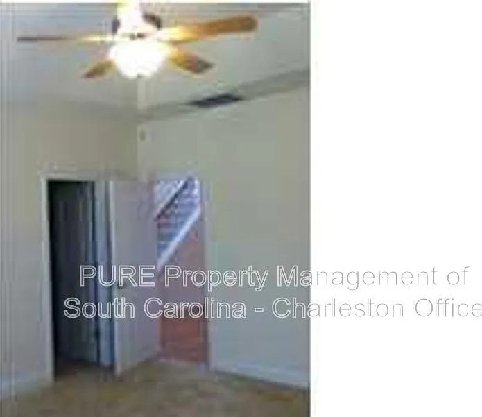 3 bed, 2.5 bath, 2060 sqft, $3,999 — Photo 3