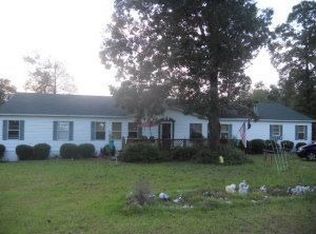 18 Falcon Ln, Hattiesburg, MS 39401