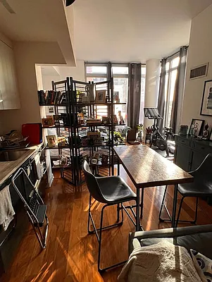 Rented by Gabriele Altrocchi, LREB | media 3