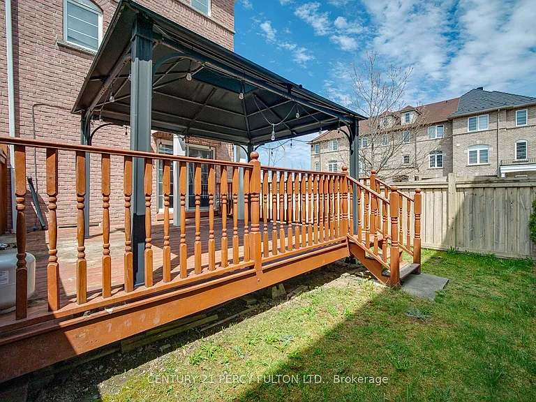 2 Talbotshire St — Photo 28