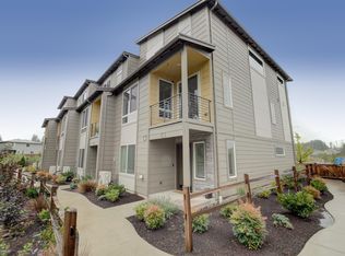 17905 35th Ave SE, Bothell, WA 98012