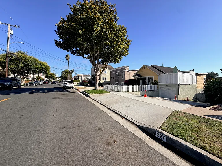 227 N Juanita Ave #227 — Photo 26