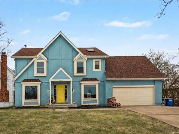 10609 Ballentine St, Overland Park, KS 66214