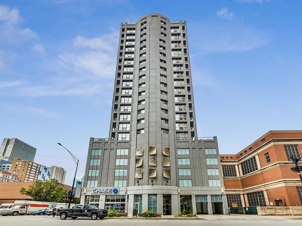1st image of 600 N Dearborn St APT 807
