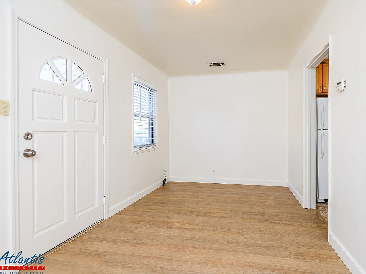 2 bed, 700 sqft, $2,195 — Photo 2