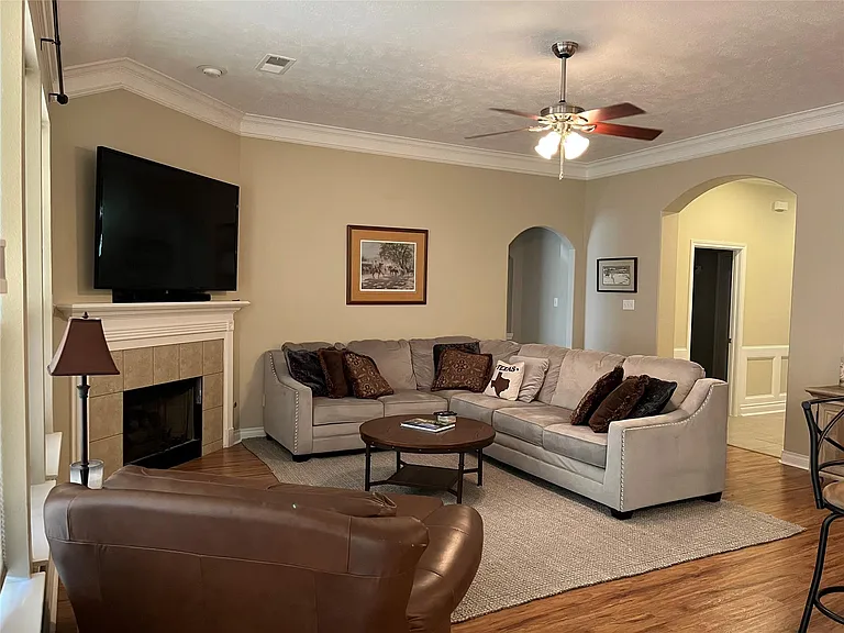 3515 Emerson Dr — Photo 6
