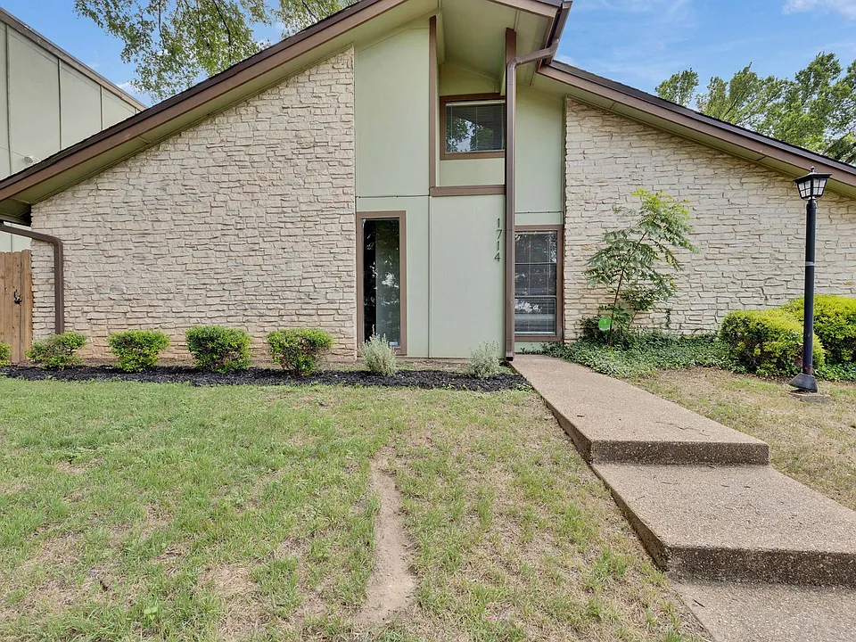 1714 Timber Ridge Dr