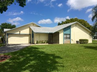 3247 Castle St, Honolulu, HI 96815
