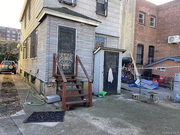 3rd image of 8621 59th Avenue