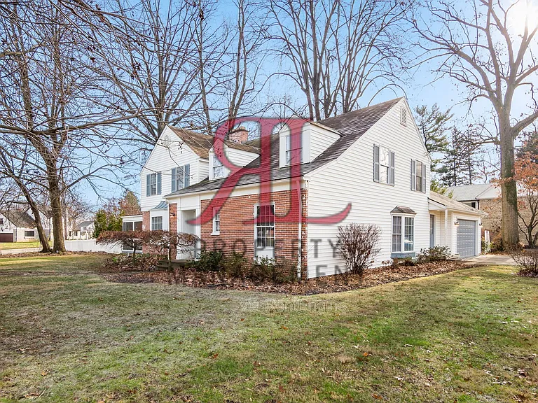 85 Eastmoor Blvd — Photo 5