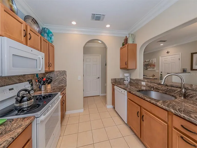 12905 Tigers Eye Dr — Photo 30