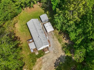 15 Kreutzer Rd, Peru, MA 01235